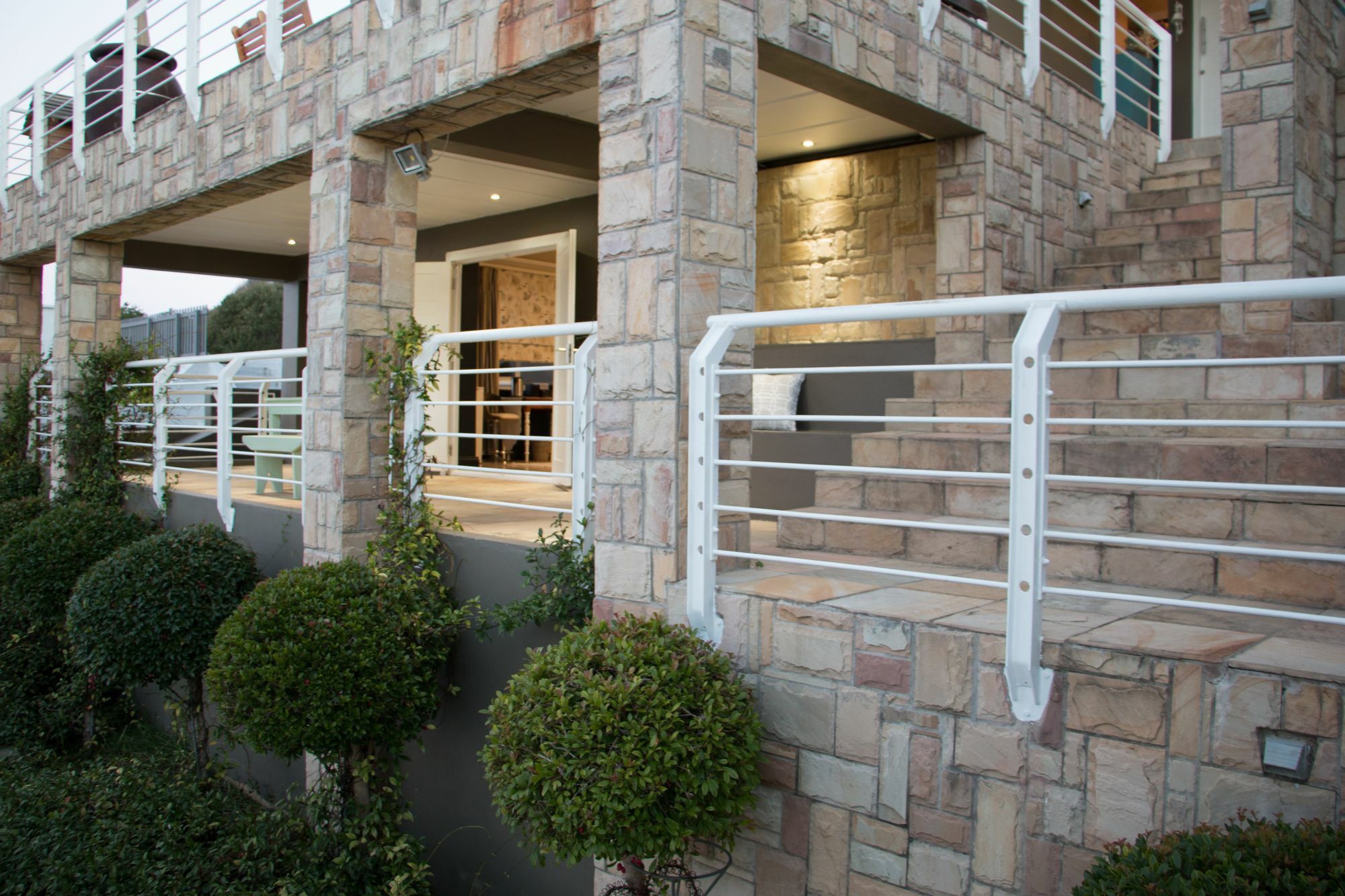 4 On Montagu Accommodation Mossel Bay Exterior foto