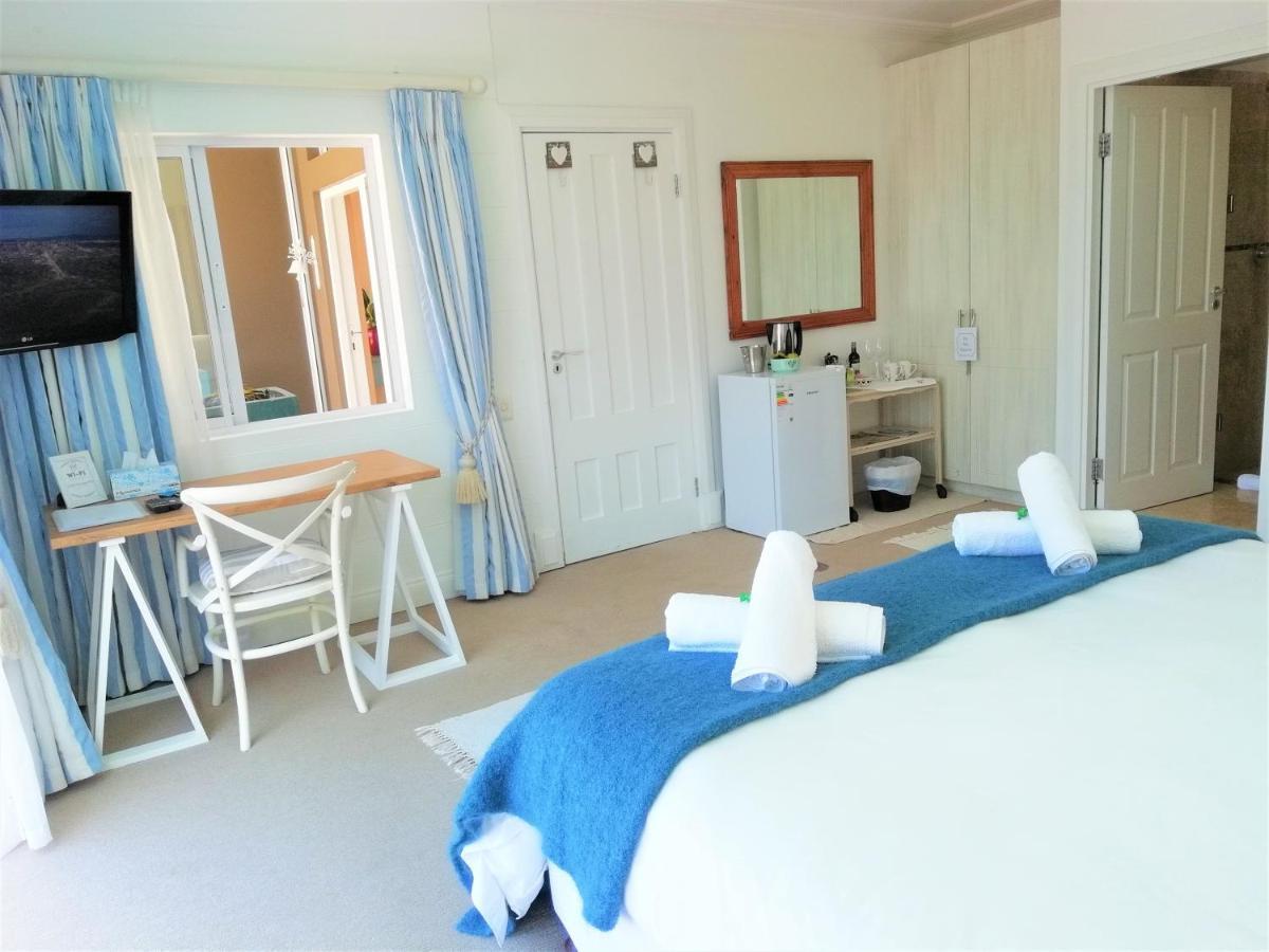 4 On Montagu Accommodation Mossel Bay Exterior foto
