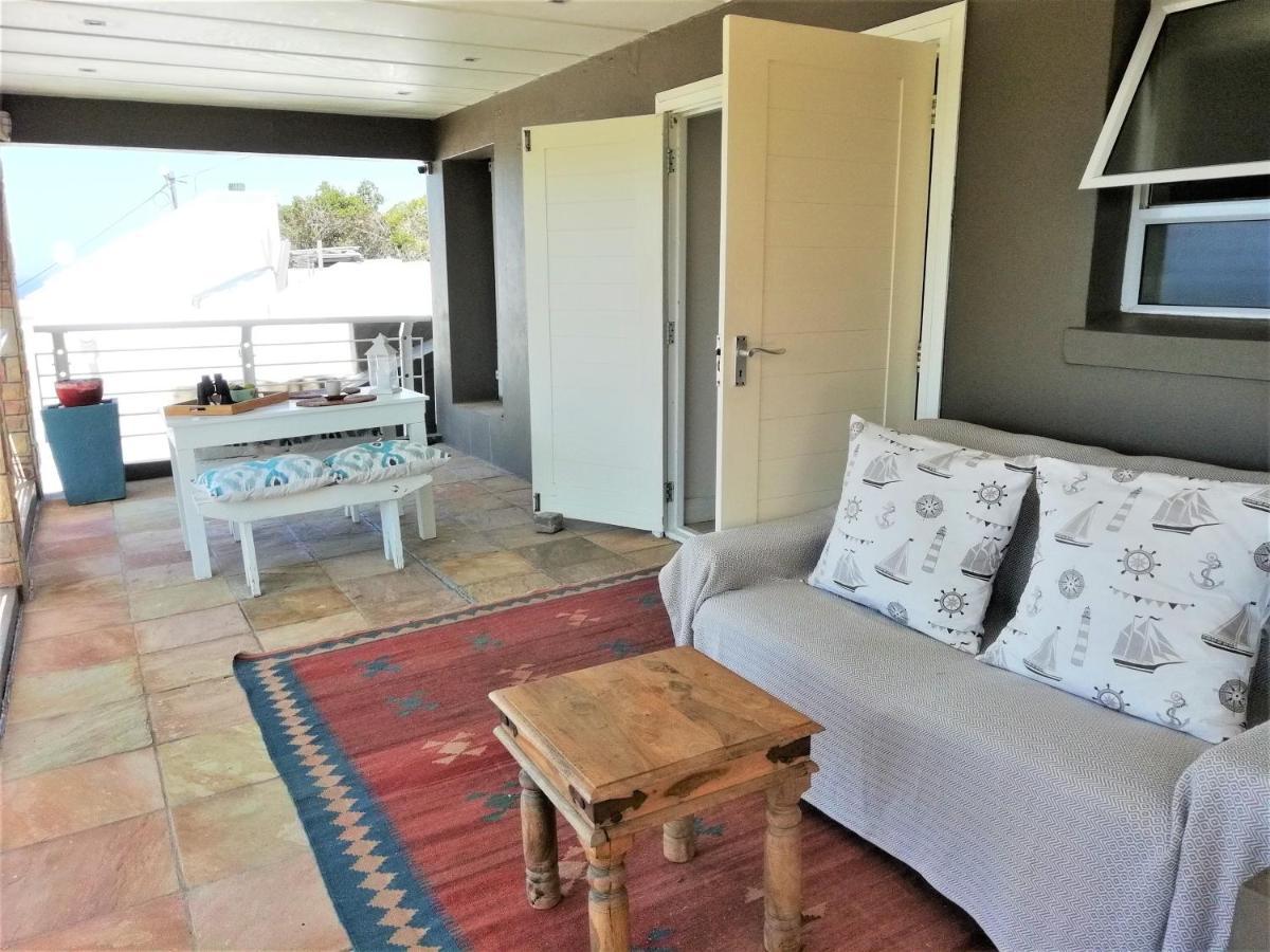 4 On Montagu Accommodation Mossel Bay Exterior foto